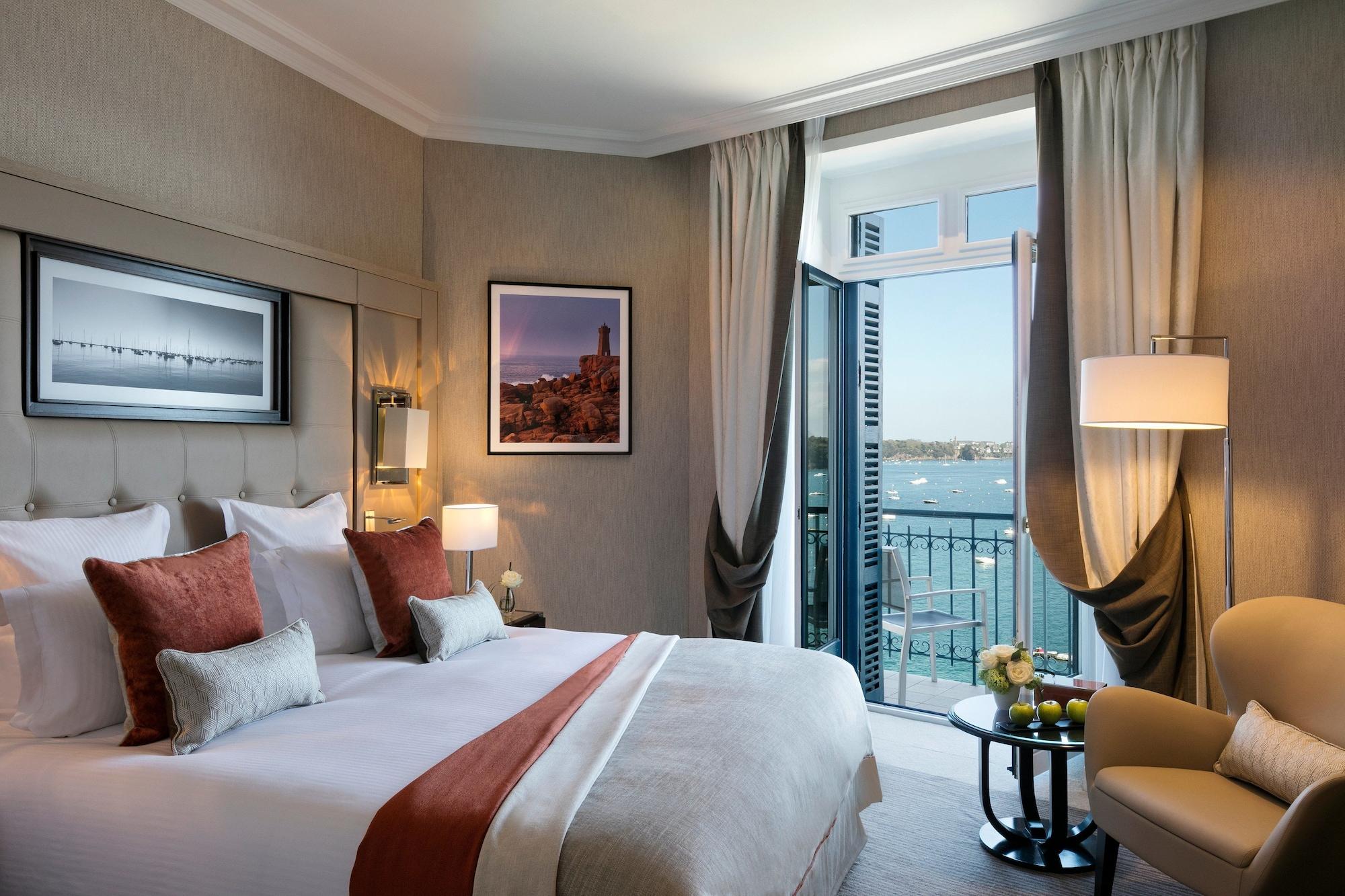 Hotel Barriere Le Grand 5*